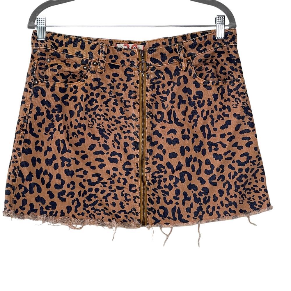 Free People Zip It Up Leopard Animal Print Mini Zipper Denim Skirt Size‎ 30